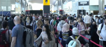 caos-a-heathrow-stop-a-biglietti-per-voli-a-corto-raggio