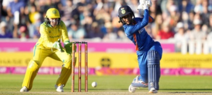 dopo-tre-anni-torna-il-cricket-ed-e-subito-ressa-e-rissa