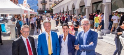 in-500-a-visitare-i-nuovi-spazi-della-raiffeisen-di-locarno