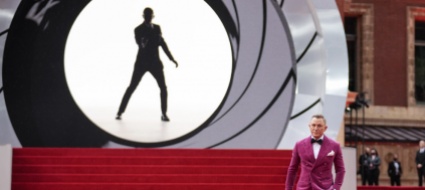 i-25-temi-di-james-bond-per-celebrare-i-sessant-anni-di-007