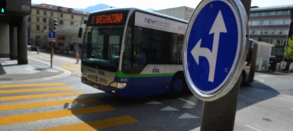 incidente-di-percorso-per-un-bus-tpl-studenti-tutti-giu