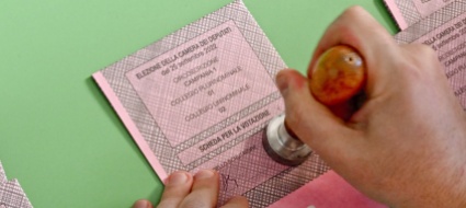 urne-aperte-italiani-pronti-al-voto
