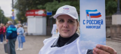 guardie-armate-porta-a-porta-al-via-i-referendum-in-ucraina