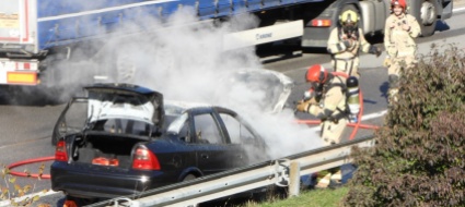 auto-in-fiamme-sull-a2-a-camignolo-disagi-al-traffico