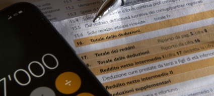 premi-cassa-malati-deduzioni-in-piu-per-i-figli-verso-il-si