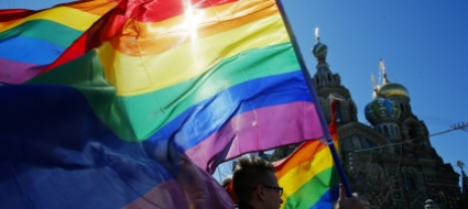 la-russia-multera-pesantemente-la-diffusione-di-cultura-gay