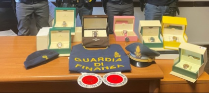 sequestrati-a-ronago-otto-orologi-per-un-valore-di-350mila-euro