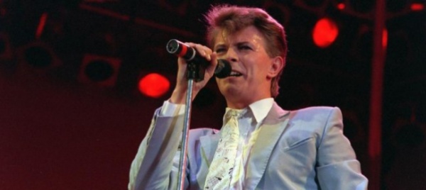 dopo-una-dura-lotta-contro-il-cancro-si-e-spento-david-bowie