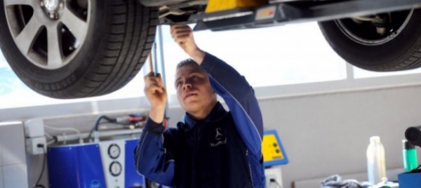 assicurazione-auto-per-gli-svizzeri-conta-piu-la-qualita-dei-servizi-che-il-costo-del-premio