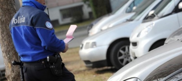 posteggi-contesta-una-multa-da-40-franchi-ora-ne-deve-pagare-3-000