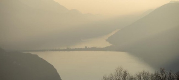 bissone-comitato-contro-l-allargamento-del-ponte-diga-con-la-terza-corsia-solo-traffico-e-disagi