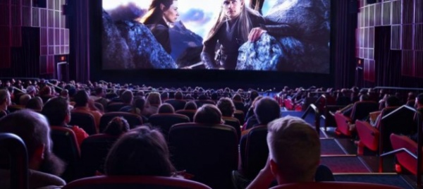 dopo-35-anni-riaprono-i-cinema-in-arabia-saudita