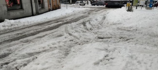 neve-e-disagi-i-giornalisti-della-regione-raccontano-il-travagliato-tragitto-casa-lavoro-di-questa-mattina