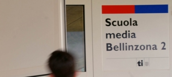 scuola-media-bellinzona-2-chiusa-dopo-un-piccolo-incendio