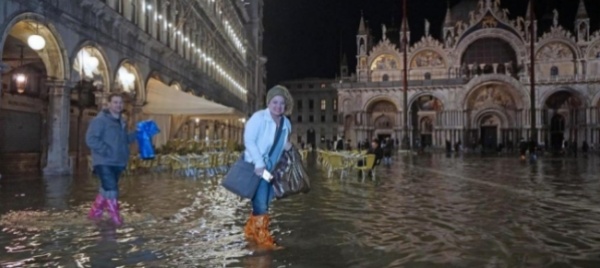 acqua-alta-a-venezia-e-record