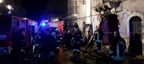 catania-esplode-una-palazzina-tre-morti