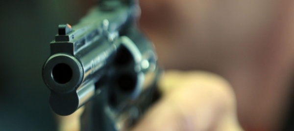 parte-colpo-di-pistola-paziente-muore-dal-medico