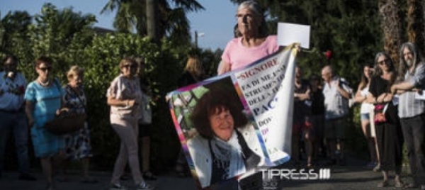 dodici-martellate-e-poi-il-fuoco-per-200-franchi