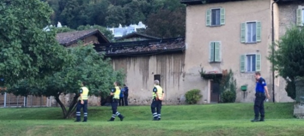 incendio-in-un-magazzino-a-paradiso-nessun-ferito