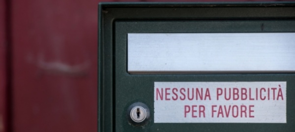 le-societa-bucalettere-vanno-sorvegliate-dai-cantoni