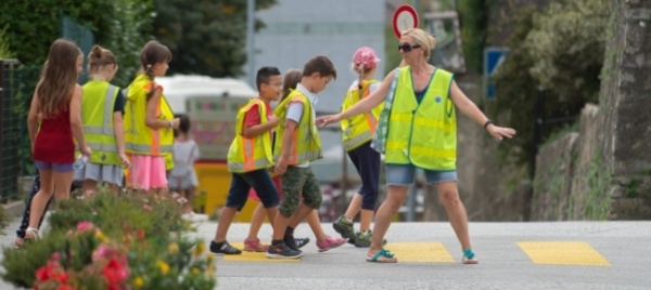 ruote-ferme-bambini-salvi-l-importanza-di-essere-visibili