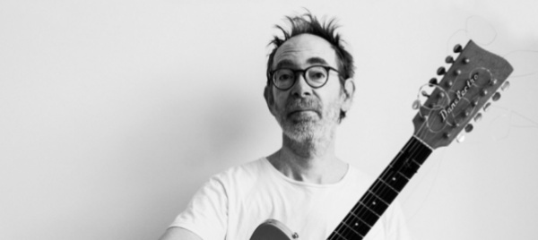 arto-lindsay-una-chitarra-fra-rio-new-york-e-bellinzona