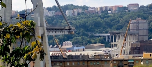 un-mese-fa-il-crollo-del-ponte-morandi-genova-non-dimentica