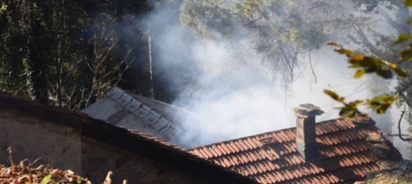 fuoco-a-bruzella-in-fiamme-una-casa