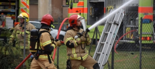 stabio-ancora-fiamme-nella-casa-bruciata-oggi
