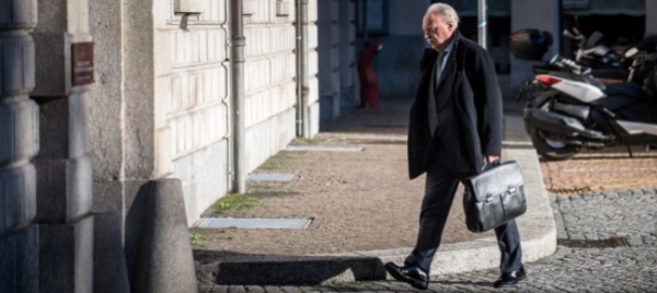 il-governo-ha-deciso-di-darmi-seimila-franchi-all-anno