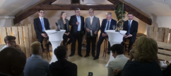 dai-treni-pieni-al-cambiamento-climatico-tutto-in-soffitta