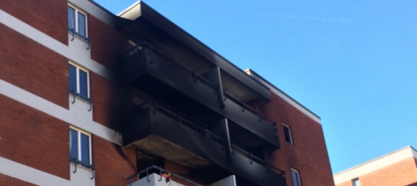 via-beltramina-due-piani-inagibili-dopo-l-incendio