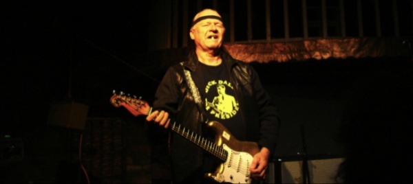 morto-dick-dale-la-chitarra-che-apre-pulp-fiction