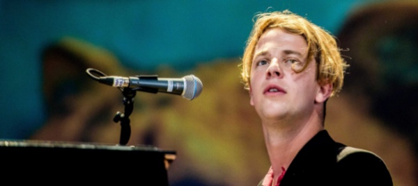 tom-odell-non-sparate-piu-sul-pianista