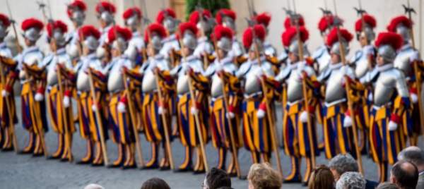 vaticano-le-23-nuove-guardie-hanno-giurato