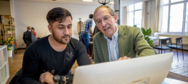 in-belgio-c-e-un-tutor-per-aiutare-i-rifugiati-a-lavorare