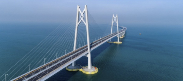 cina-un-ponte-sospeso-da-46mila-tonnellate