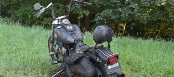 moto-prende-fuoco-sulla-cantonale-a-rivera-nessun-ferito