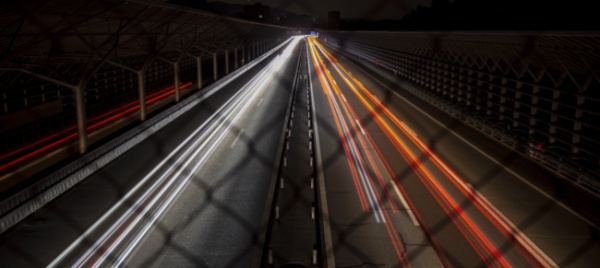 germania-un-bimbo-di-8-anni-guida-a-140-km/h-in-autostrada