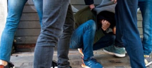 botte-al-burbaglio-ferito-un-17enne-due-fermati