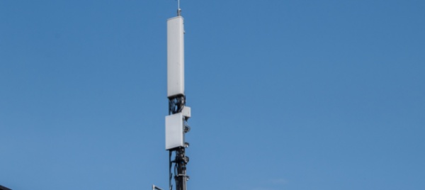rete-5g-installazione-sospetta-i-verdi-urge-moratoria