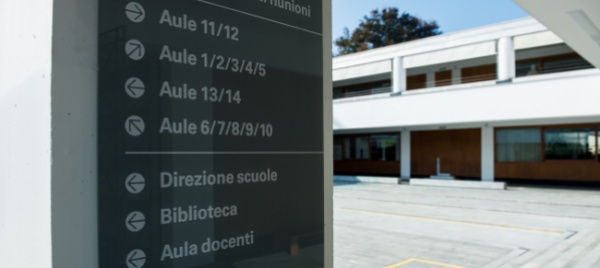 caso-brocchi-l-ex-docente-di-montagnola-stamane-in-aula
