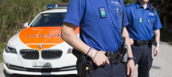 minorenni-e-ubrachi-al-volante-di-un-trattore