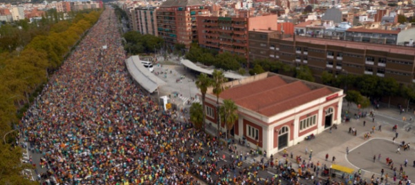 oltre-mezzo-milione-di-manifestanti-a-barcellona