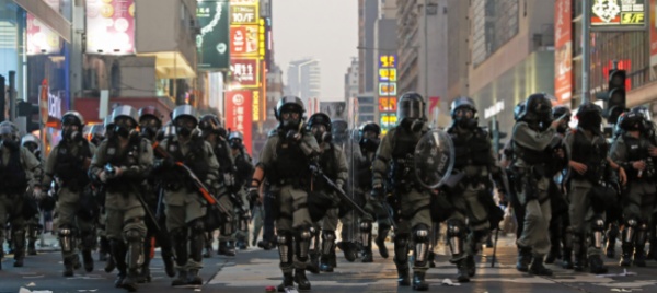 proteste-a-hong-kong-oltre-cento-arresti-e-cinquanta-feriti