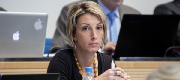 lo-tsunami-ha-travolto-anche-il-direttore