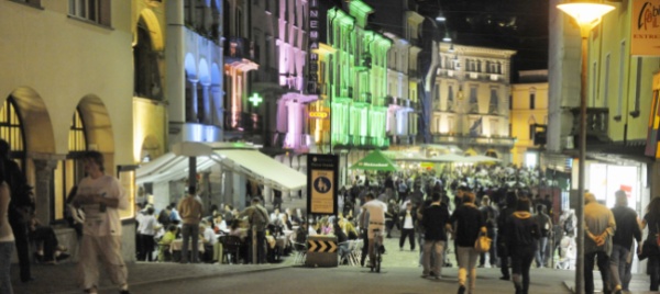 i-commercianti-vogliono-la-notte-bianca-a-lugano