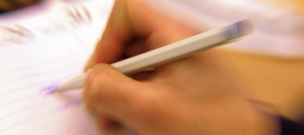 il-cervello-vede-gli-oggetti-in-mano-come-parti-del-corpo