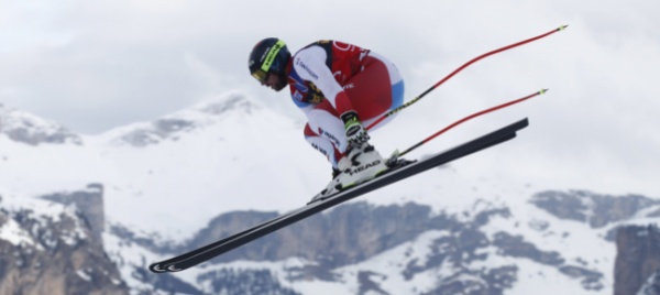 la-mano-fratturata-non-rallenta-feuz-e-2-a-bormio