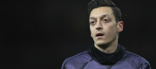 ozil-difende-gli-uighuri-e-la-tv-cinese-oscura-l-arsenal